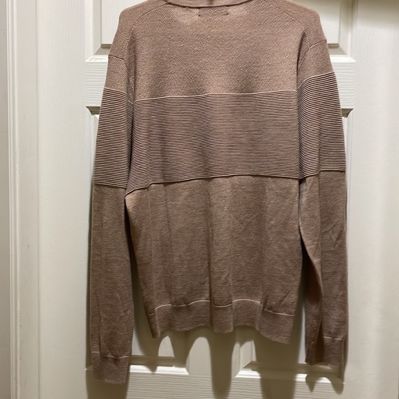 Saks Fifth Avenue tan sweater (sz XL) - Picture 8 of 10